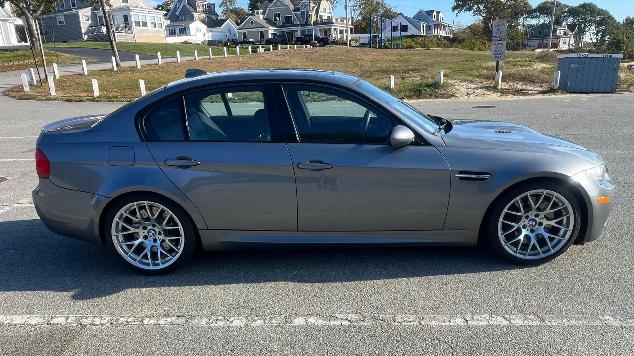 2011 BMW E90 M3 Sedan - Image 9 of 31