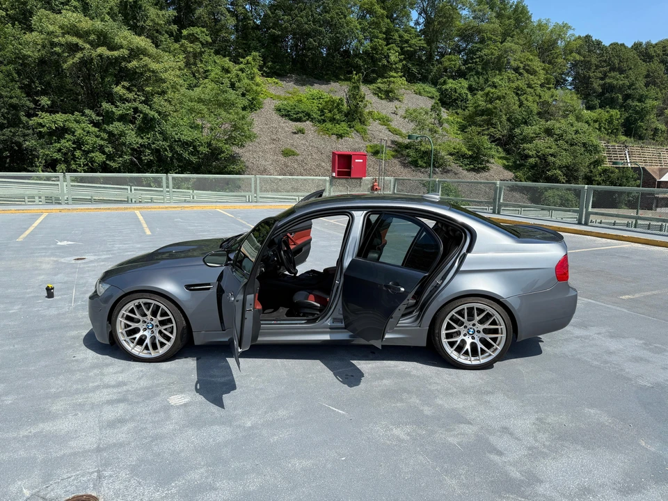 2011 BMW E90 M3 Sedan - Image 18 of 31