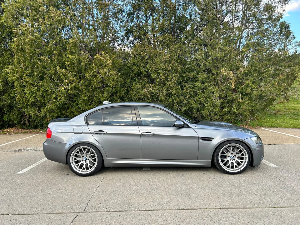 2011 BMW E90 M3 Sedan - Image 11 of 31