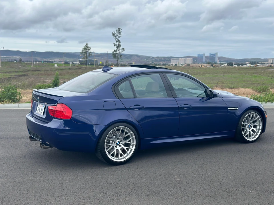 2011 BMW E90 M3 Sedan - Image 16 of 31