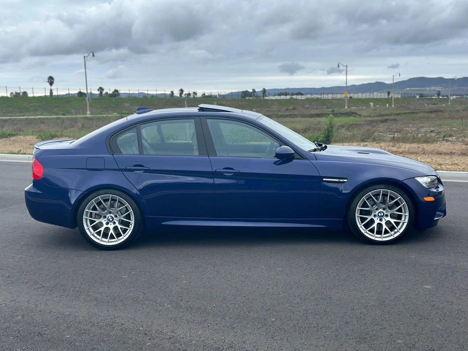 2011 BMW E90 M3 Sedan - Image 17 of 31