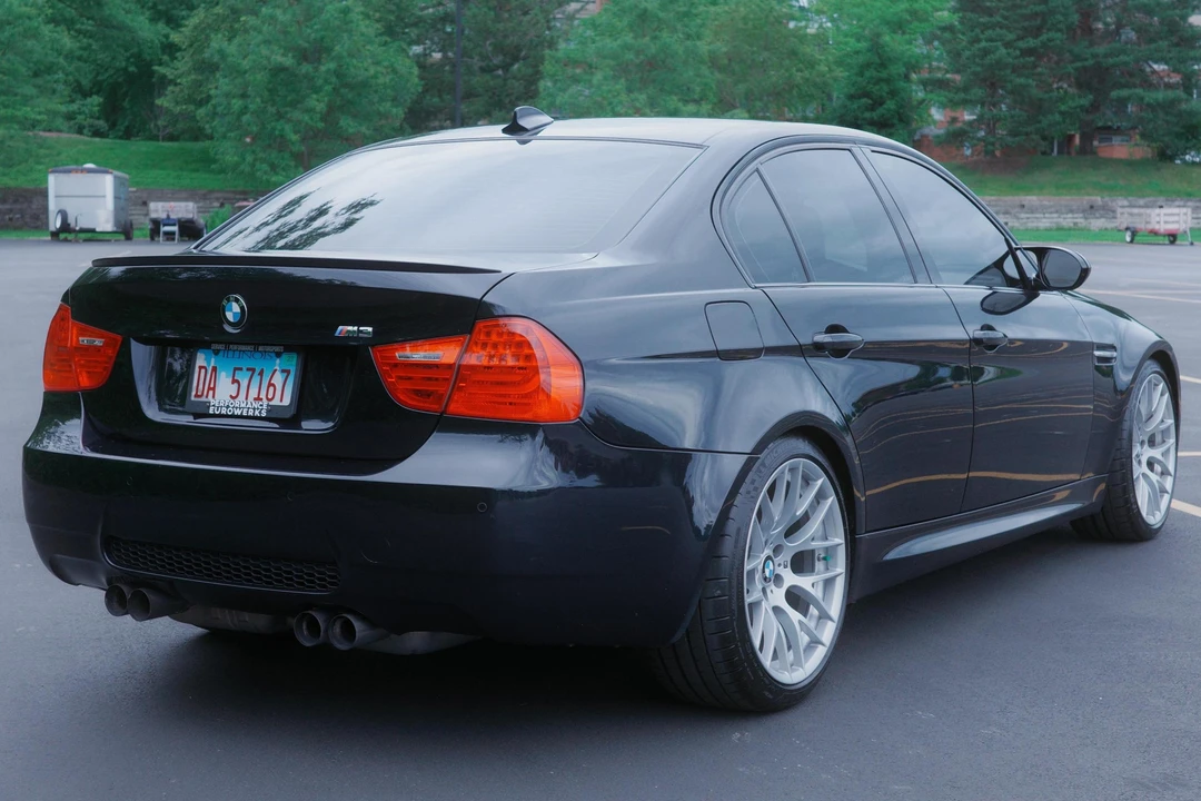 2011 BMW E90 M3 Sedan - Image 4 of 5