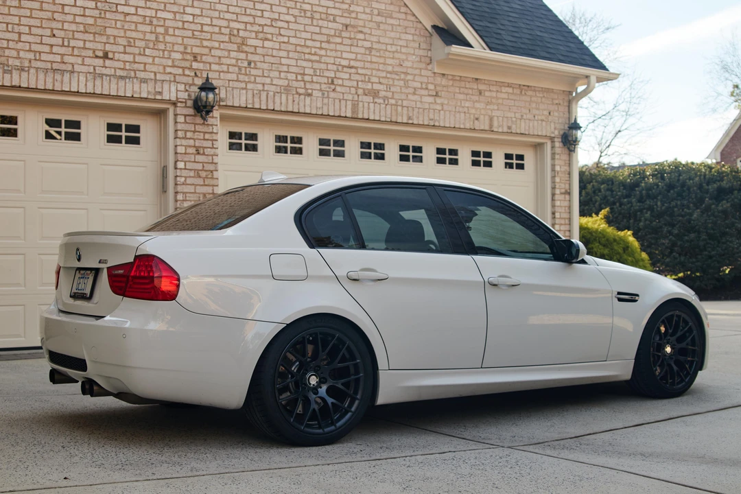 2011 BMW E90 M3 Sedan - Image 13 of 31