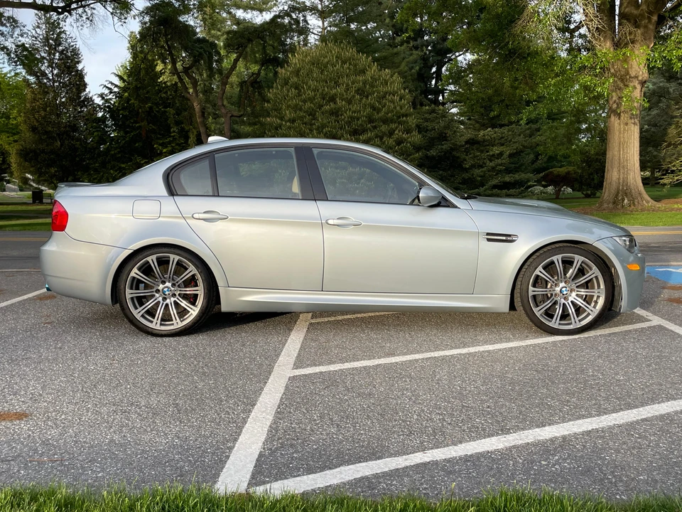 2011 BMW E90 M3 Sedan - Image 13 of 31