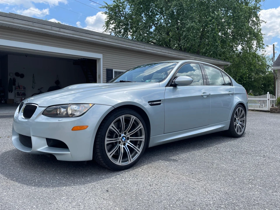 2011 BMW E90 M3 Sedan - Image 7 of 31