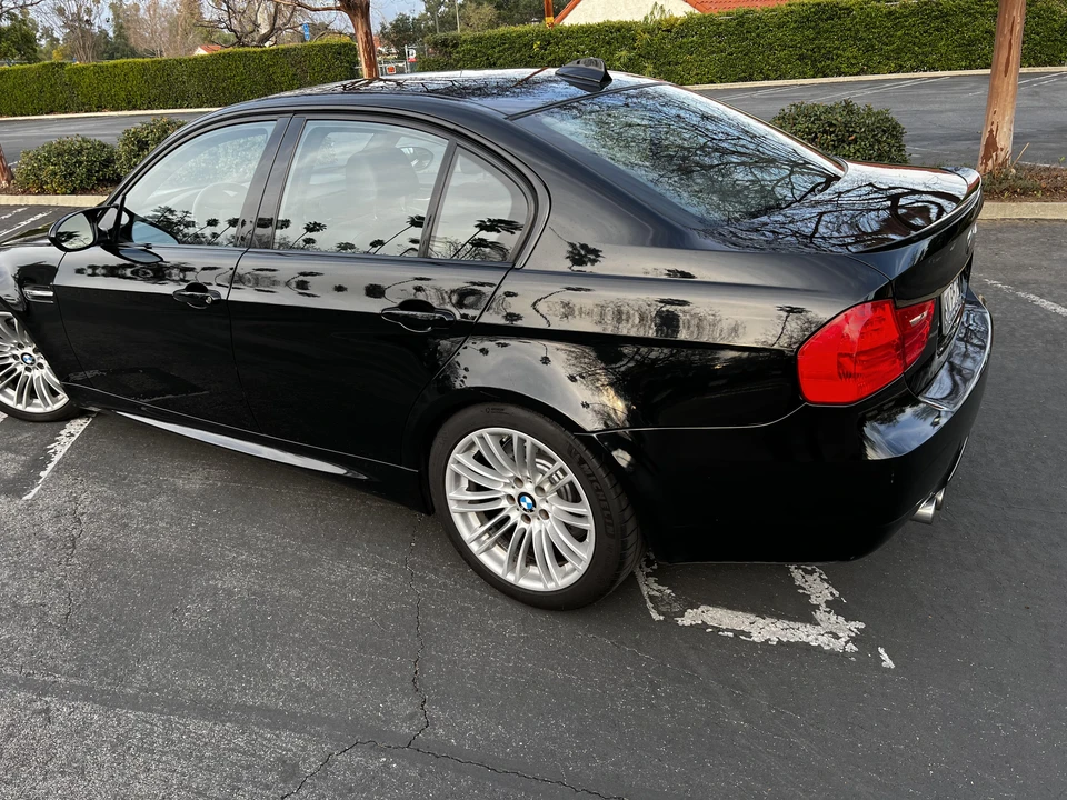 2011 BMW E90 M3 Sedan - Image 16 of 31