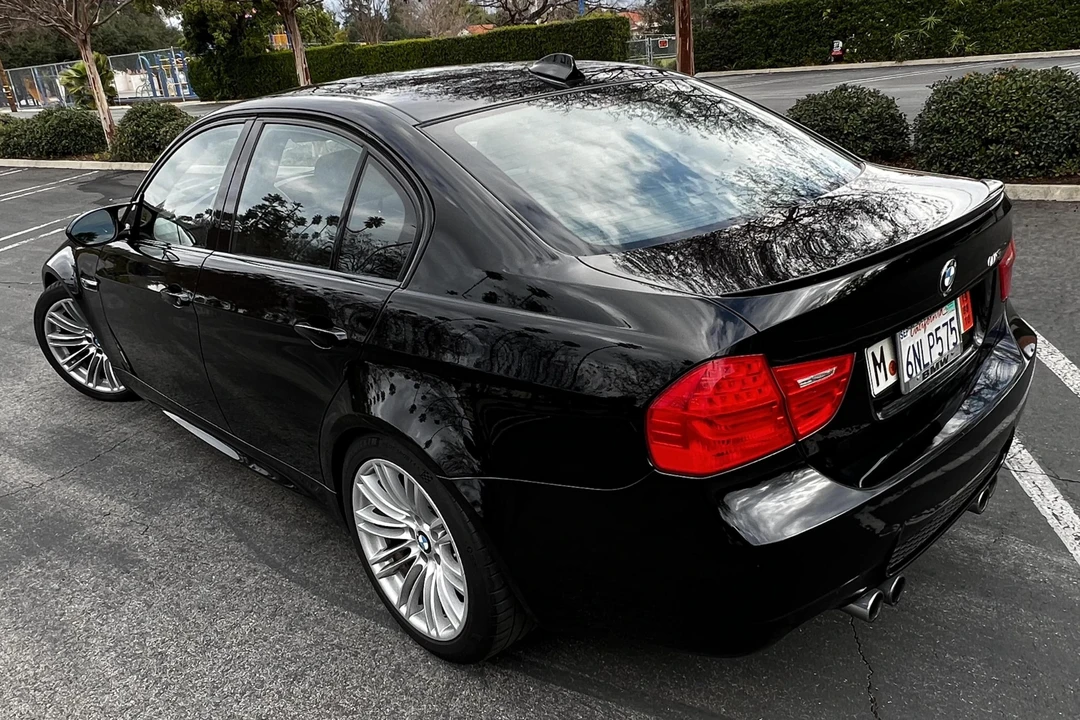 2011 BMW E90 M3 Sedan - Image 4 of 31