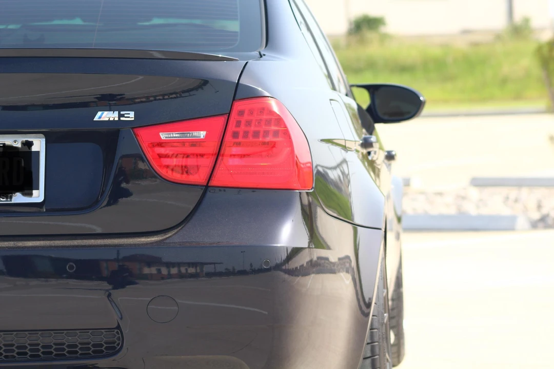2011 BMW E90 M3 Sedan - Image 16 of 23