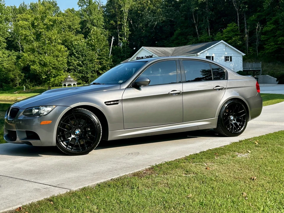 2011 BMW E90 M3 Sedan - Image 2 of 31