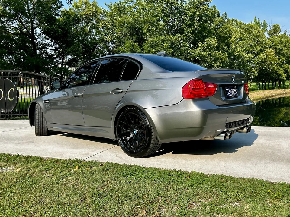 2011 BMW E90 M3 Sedan - Image 24 of 31