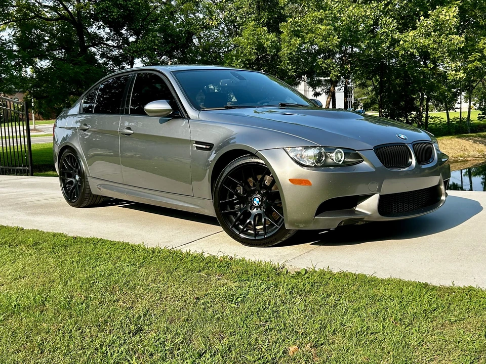2011 BMW E90 M3 Sedan - Image 8 of 31