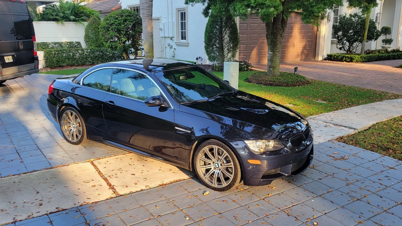 2011 BMW M3 - Image 9 of 21