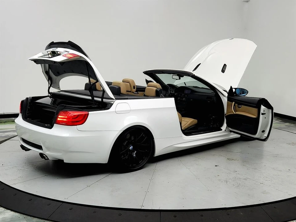 2011 BMW M3 - Image 11 of 12