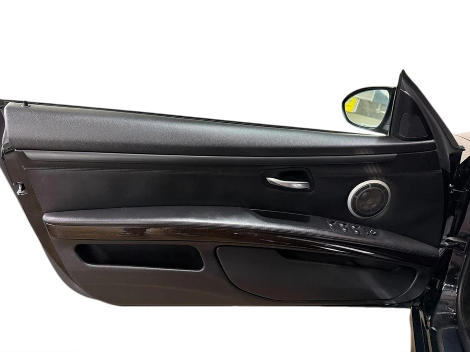 2011 BMW M3 - Image 13 of 21