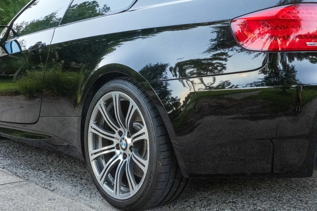 2011 BMW M3 - Image 14 of 27