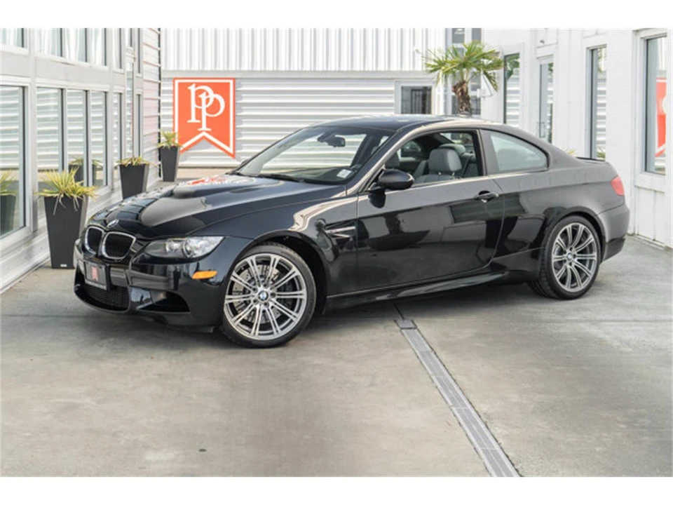2011 BMW M3 - Image 2 of 31