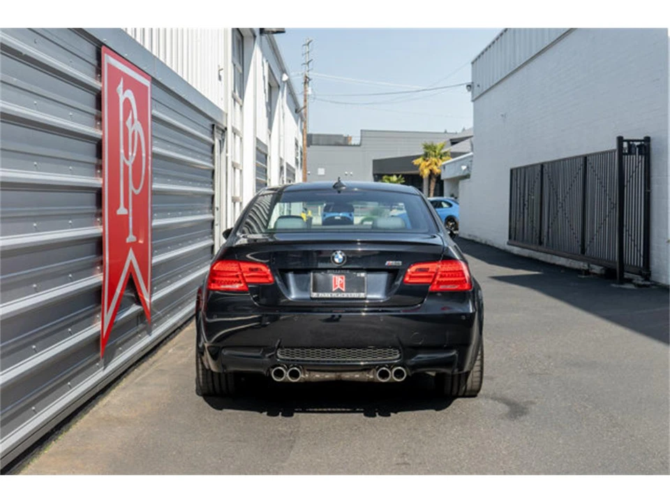 2011 BMW M3 - Image 28 of 31