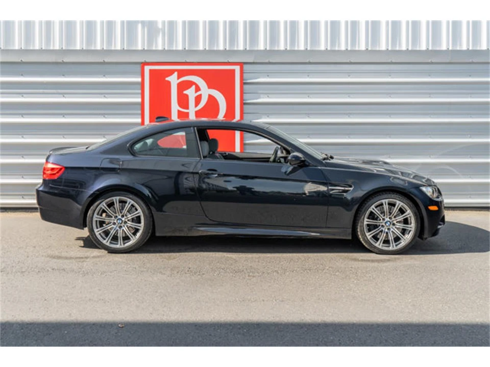 2011 BMW M3 - Image 30 of 31