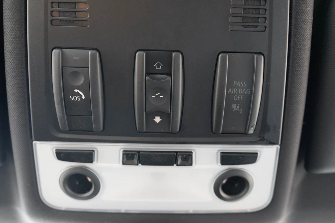 2011 BMW M3 - Image 14 of 31