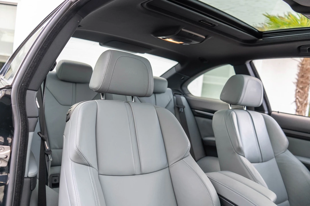 2011 BMW M3 - Image 17 of 31