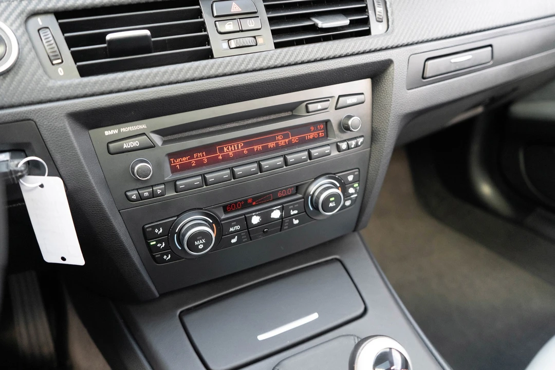 2011 BMW M3 - Image 13 of 31