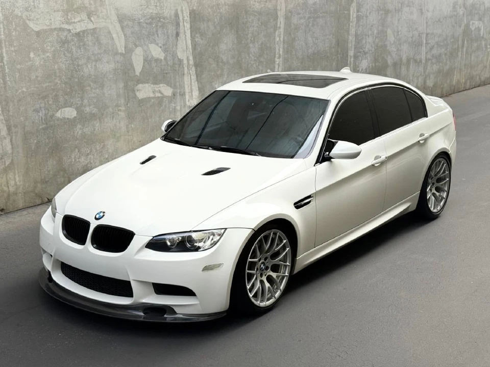 2011 BMW M3 - Image 2 of 21