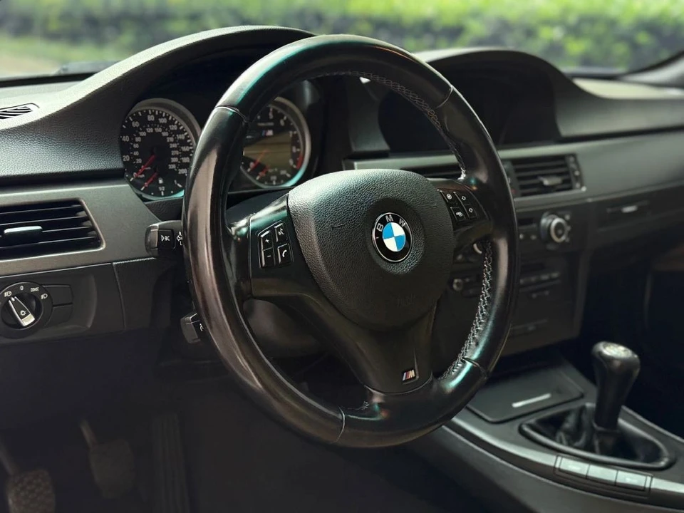 2011 BMW M3 - Image 16 of 21