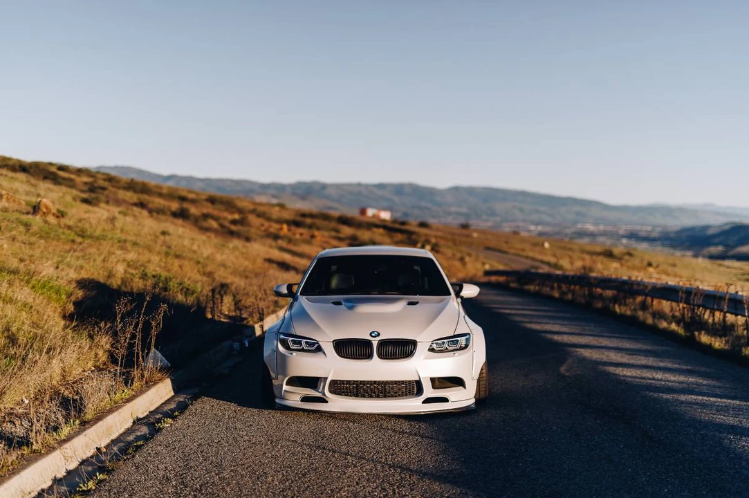 2011 BMW E93 M3 Convertible - Image 6 of 19