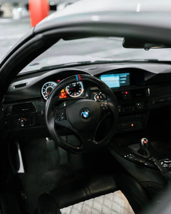 2011 BMW E93 M3 Convertible - Image 8 of 19
