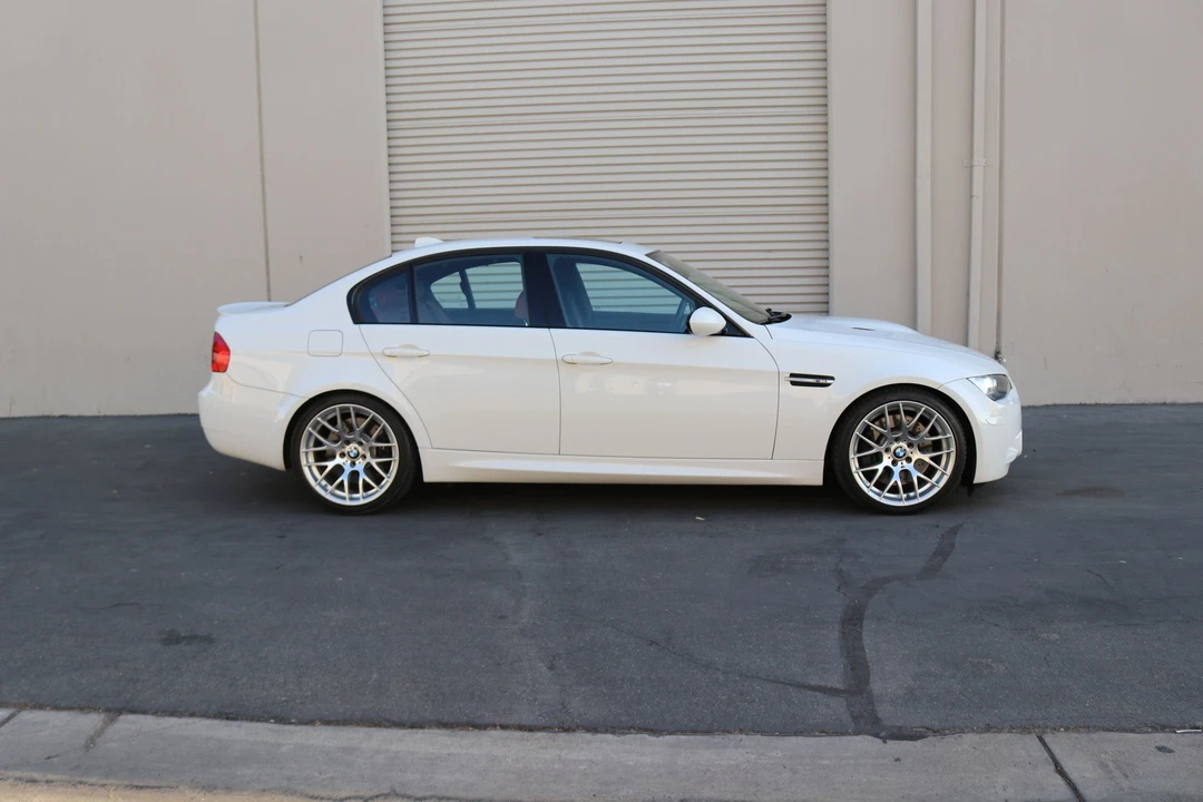 2011 BMW E90 M3 Sedan - Image 17 of 24