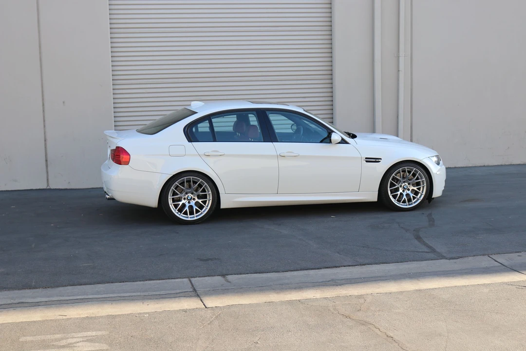 2011 BMW E90 M3 Sedan - Image 11 of 24