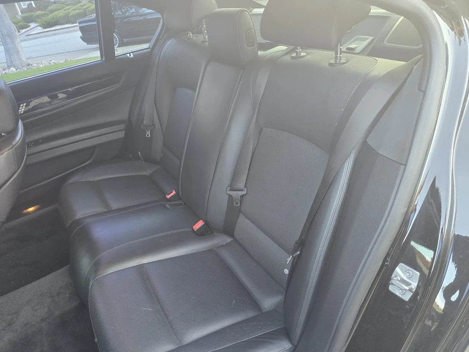 2011 BMW Alpina B7 - Image 14 of 21
