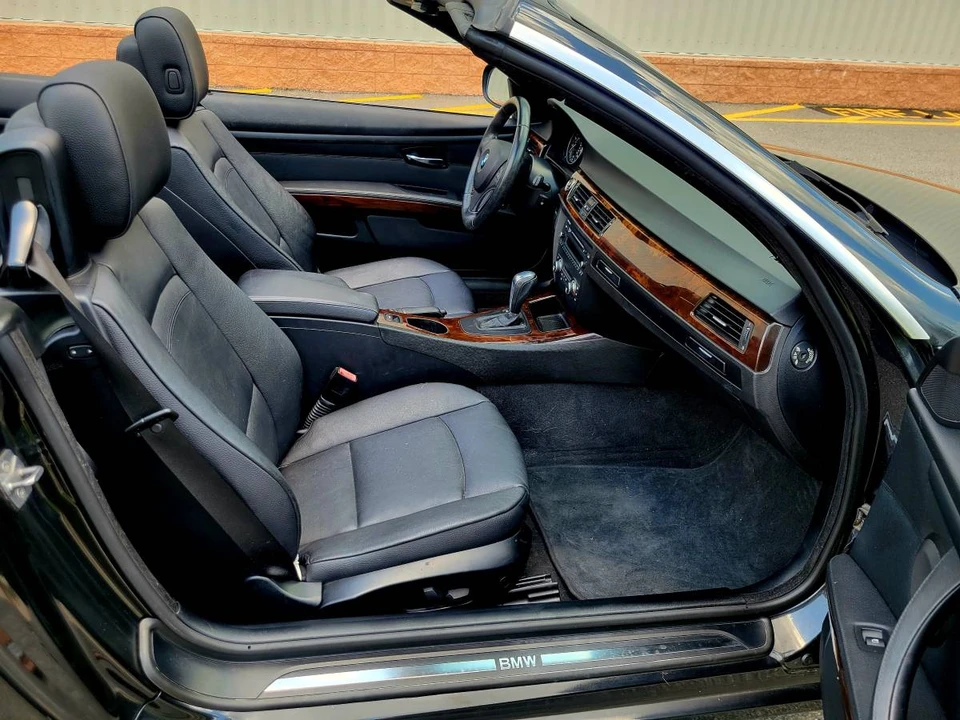 2011 BMW E93 3 Series Convertible - Image 18 of 19