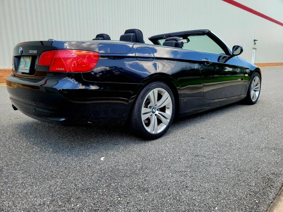 2011 BMW E93 3 Series Convertible - Image 6 of 19