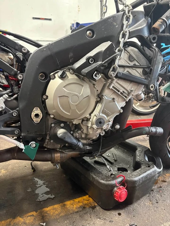 2011 BMW S1000 - Image 2 of 5