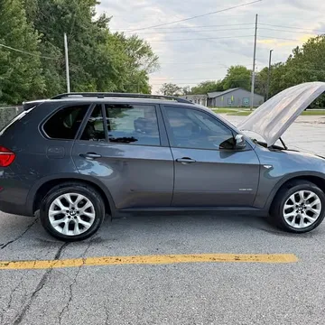 2011 BMW X5 3.0i Sport Utility 4D