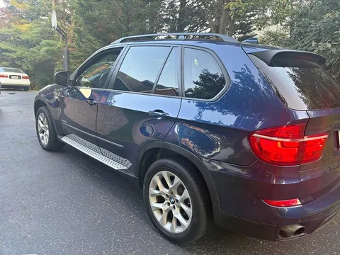 2011 BMW X5 3.0i Sport Utility 4D