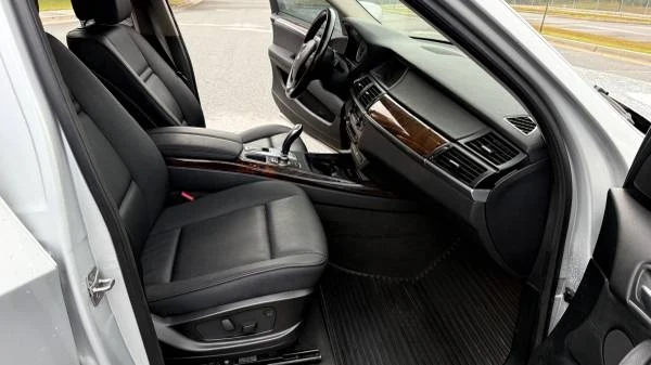 2011 BMW E70 X5 - Image 14 of 19