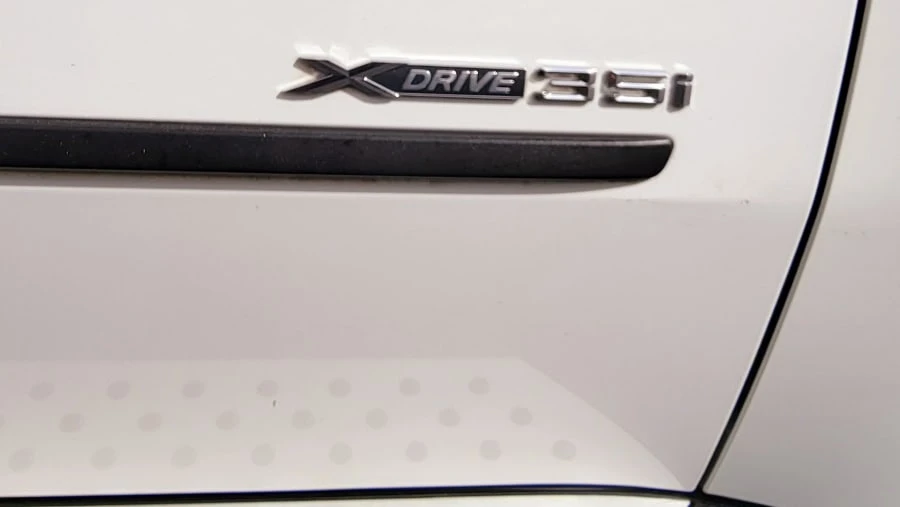 2011 BMW E70 X5 - Image 10 of 18