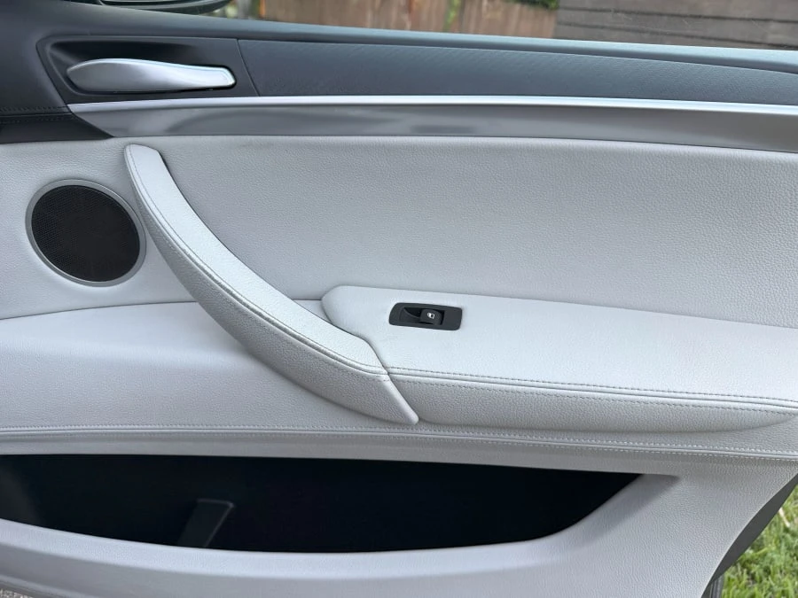 2011 BMW E70 X5 - Image 27 of 28