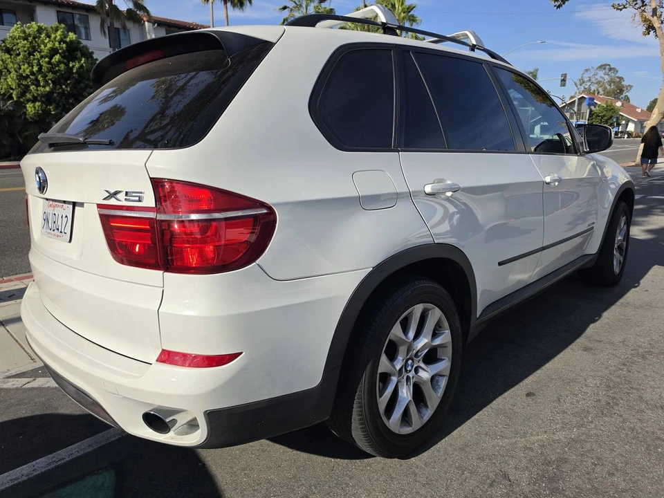 2011 BMW E70 X5 - Image 3 of 10