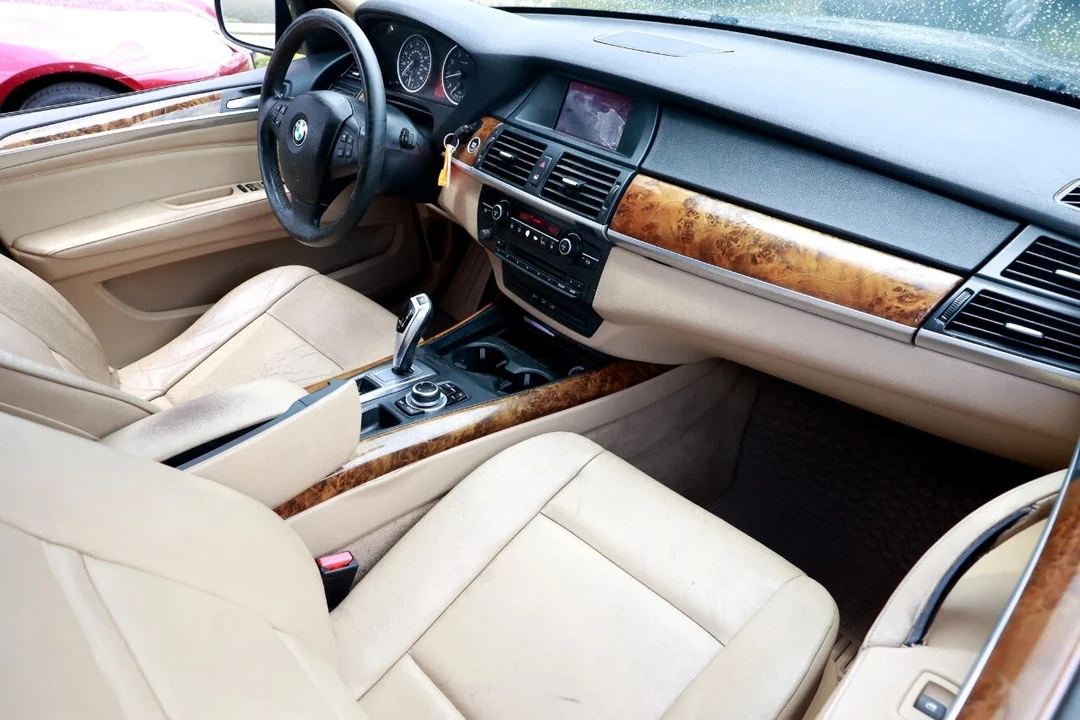 2011 BMW E70 X5 - Image 16 of 21