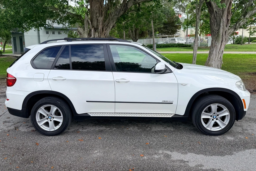 2011 BMW E70 X5 - Image 3 of 31