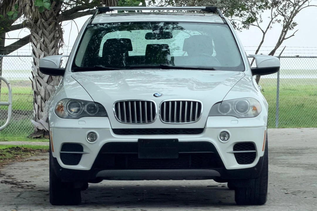 2011 BMW E70 X5 - Image 2 of 31