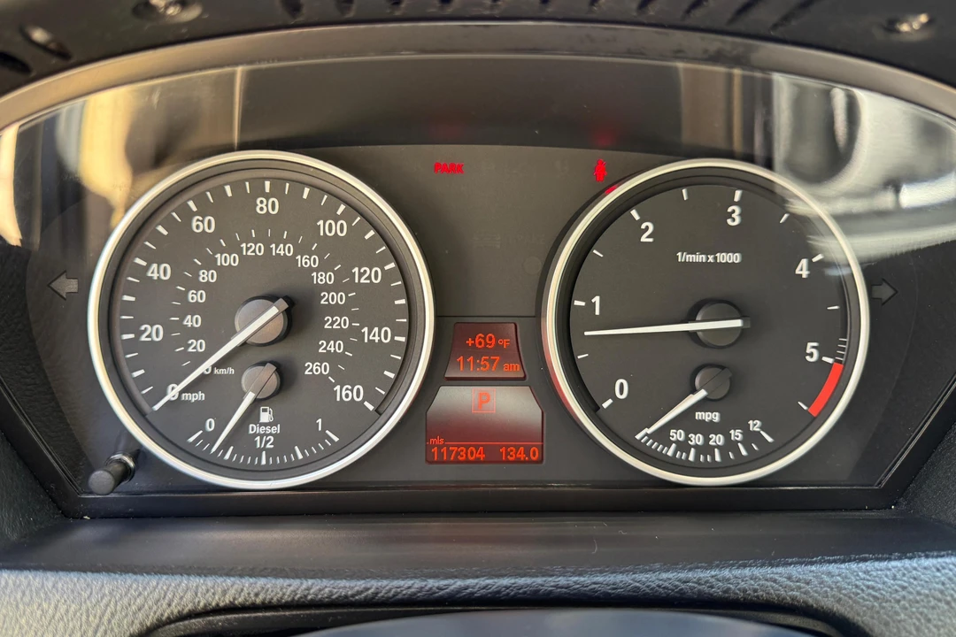 2011 BMW E70 X5 - Image 24 of 31