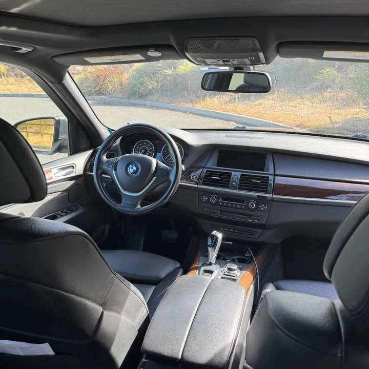 2011 BMW X5 - Image 9 of 13