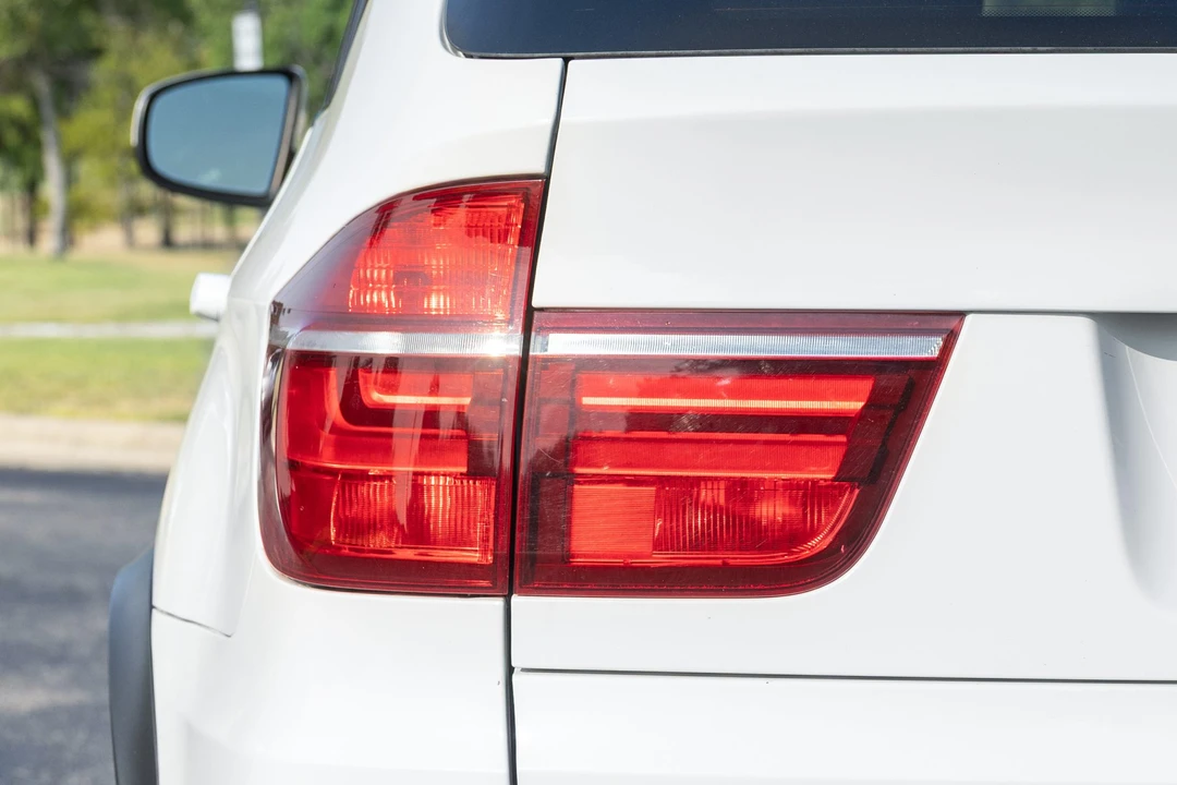 2011 BMW E70 X5 - Image 16 of 31