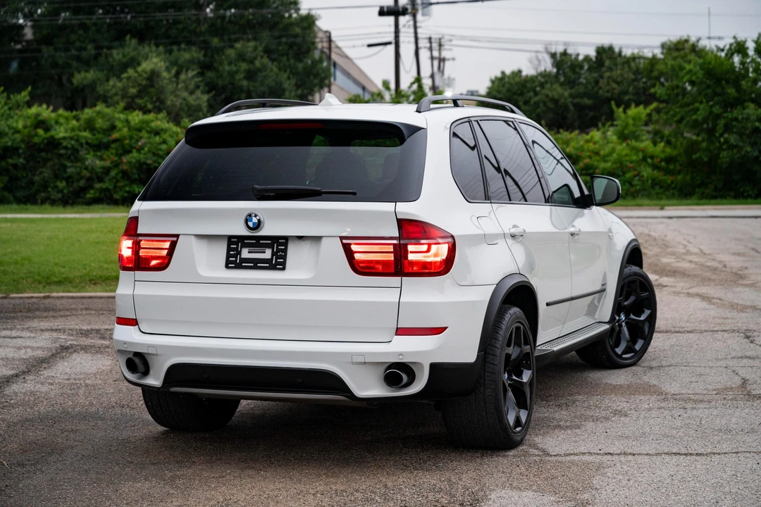 2011 BMW E70 X5 - Image 14 of 31