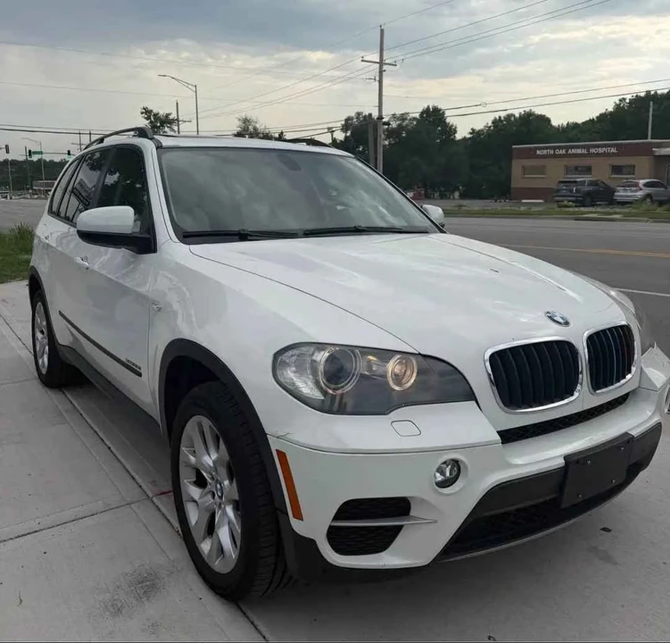 2011 BMW E70 X5 - Image 2 of 10