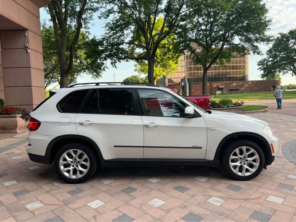 2011 BMW E70 X5 - Image 3 of 16
